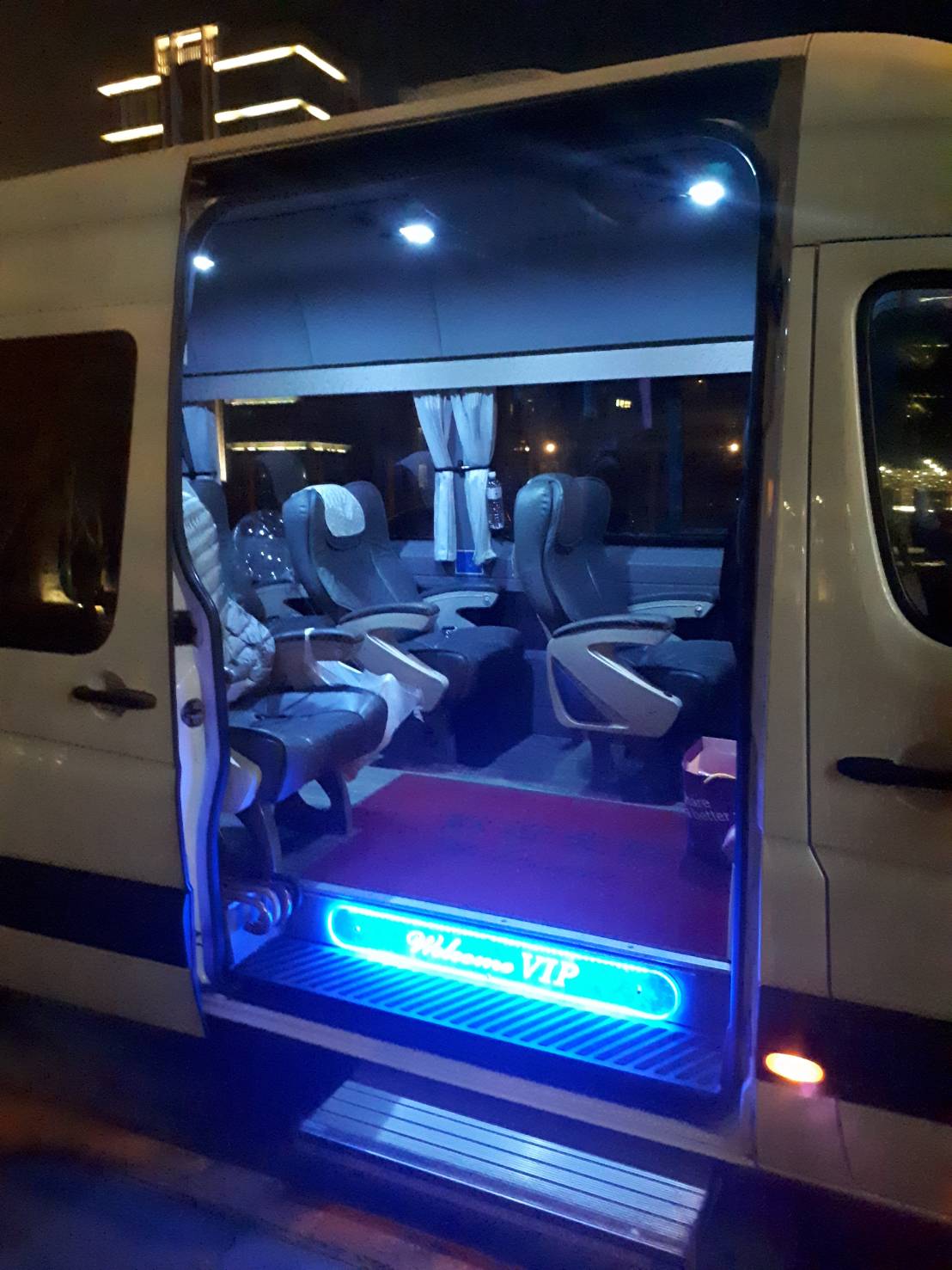 大t福斯包車旅遊 大t環島包車旅遊首選 台灣遨遊包車旅遊 台北旅遊包車 包車一日旅遊 包車自由行 商務接送