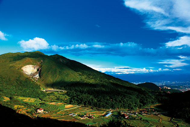 陽明山包車旅遊│台北十大旅遊包車景點大公開