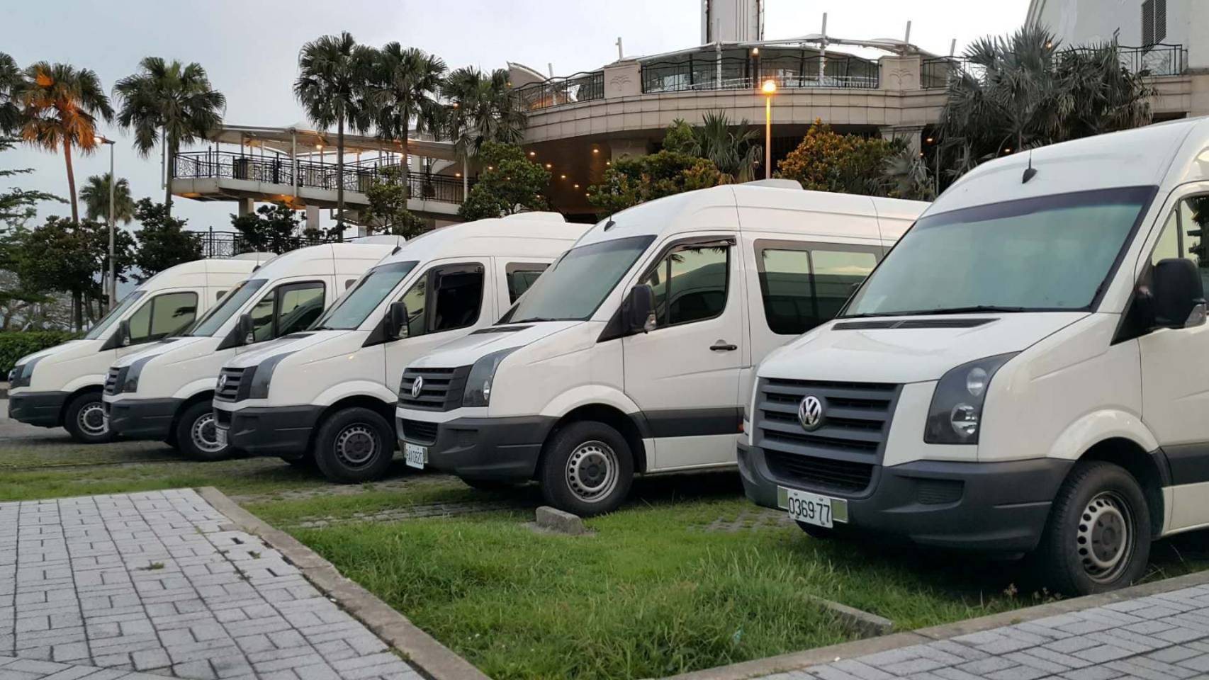 包車九人座,包車旅遊九人座,包車十人,包車旅遊車款,包車旅遊推薦車款