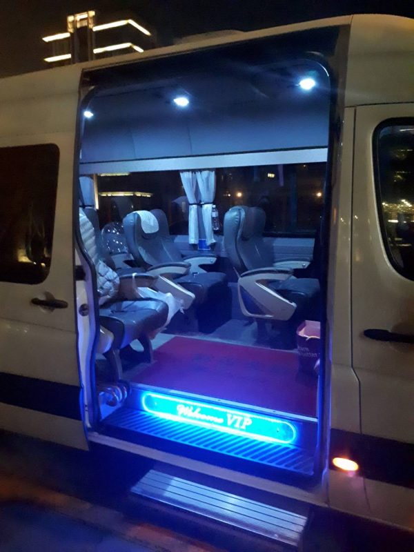 賓士保母車,賓士大T,賓士豪華保母車,保母車包車,褓姆車包車旅遊