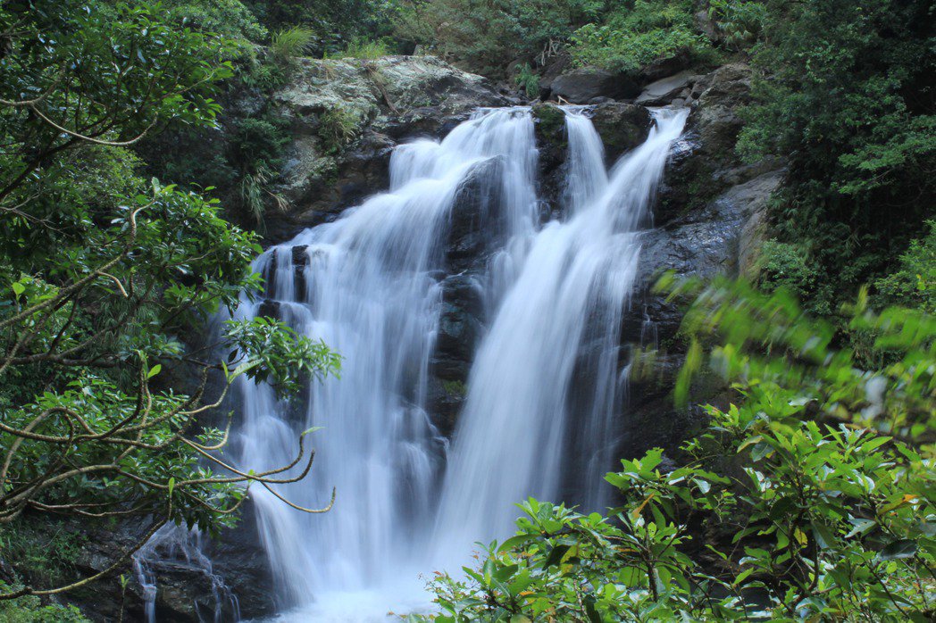 屏東包車,屏東七人座包車,屏東九人座包車,屏東包車旅遊,屏東包車推薦,屏東包車一日遊,雙流遊樂區包車,九棚沙漠包車景點,海生館包車旅遊,華僑市場包車,墾丁包車推薦