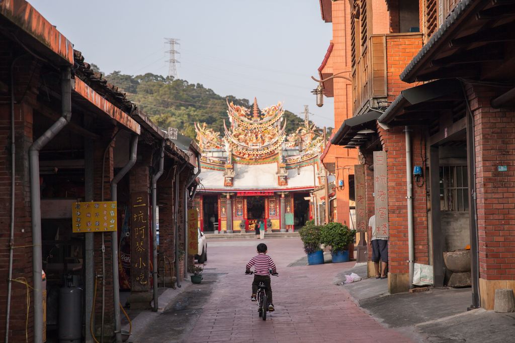 桃園包車,桃園九人座包車,桃園包車旅遊,桃園包車推薦,桃園包車一日遊,小烏來包車,埔心牧場包車景點,大溪花海農場包車旅遊,三坑老街,觀音濱海包車景點,竹圍包車旅遊,大溪包車,烏來包車景點