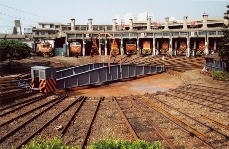 彰化包車,彰化九人座包車,彰化包車旅遊,彰化包車推薦,彰化包車一日遊,田尾花園包車,彰化田尾包車景點,王功漁港包車旅遊,台灣玻璃館,扇形車庫包車景點,彰化鹿港包車旅遊,鹿港九人座包車,鹿港包車景點