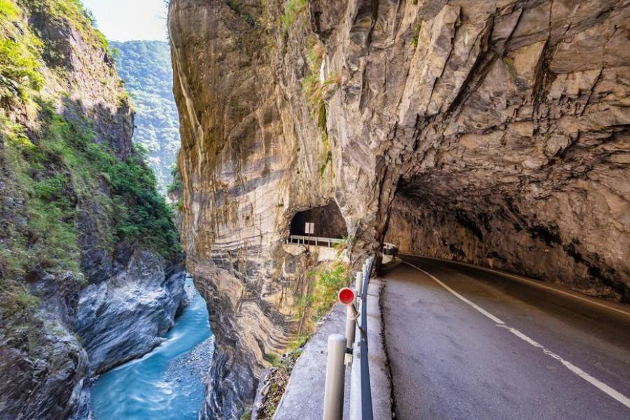 花蓮包車,花蓮九人座包車,花蓮包車旅遊,花蓮包車推薦,花蓮包車一日遊,太魯閣包車,清水斷崖包車景點,石梯坪包車旅遊,花蓮楓林步道,七星潭包車景點,九曲洞包車旅遊,花蓮吉安包車,豐濱包車景點