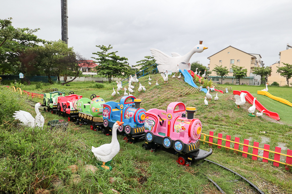 雲林包車,雲林九人座包車,雲林包車旅遊,雲林包車推薦,雲林包車一日遊,桂林映象會館包車,雲林鵝童樂園包車景點,屋頂上的貓包車旅遊,魔法喵屋包車景點,萡子寮彩繪村包車推薦,雲林四湖包車,七人座包車景點