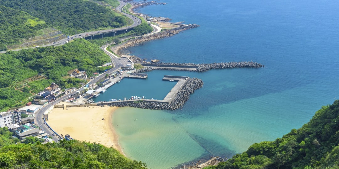 基隆包車,基隆九人座包車,基隆包車旅遊,基隆包車推薦,基隆包車一日遊,許梓桑古厝包車,阿拉寶灣包車景點,暖東峽谷包車旅遊,沙灣歷史文化園區包車景點,海興步道包車推薦,基隆暖暖包車,七人座包車景點