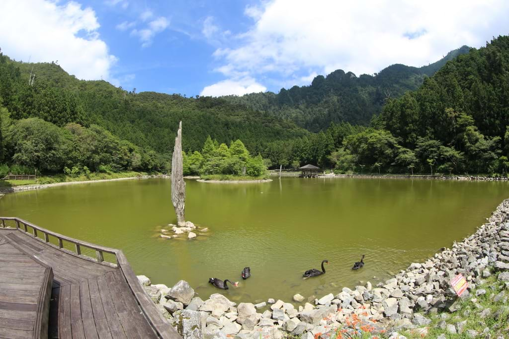 宜蘭包車自由行-假日最適合遊湖賞景