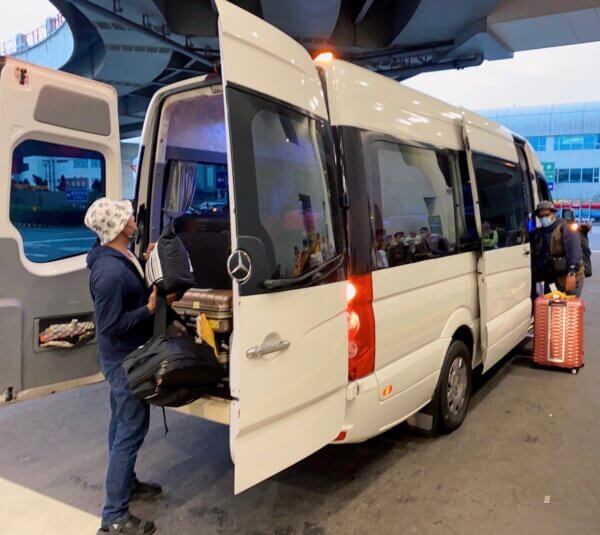 台北九人座保母車,保母車包車,大T九人座保母車