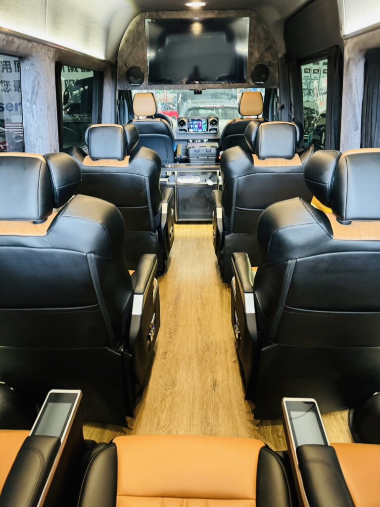 賓士保母車,保母車包車,大T賓士保母車,大T保母車,三天兩夜包車,台北包車,台中包車,高雄包車,