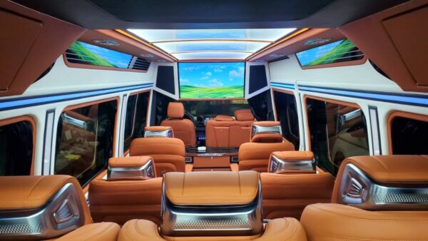 2024保母車,大T保母車,九人座包車,尊爵賓士保母車,保母車,大T,
