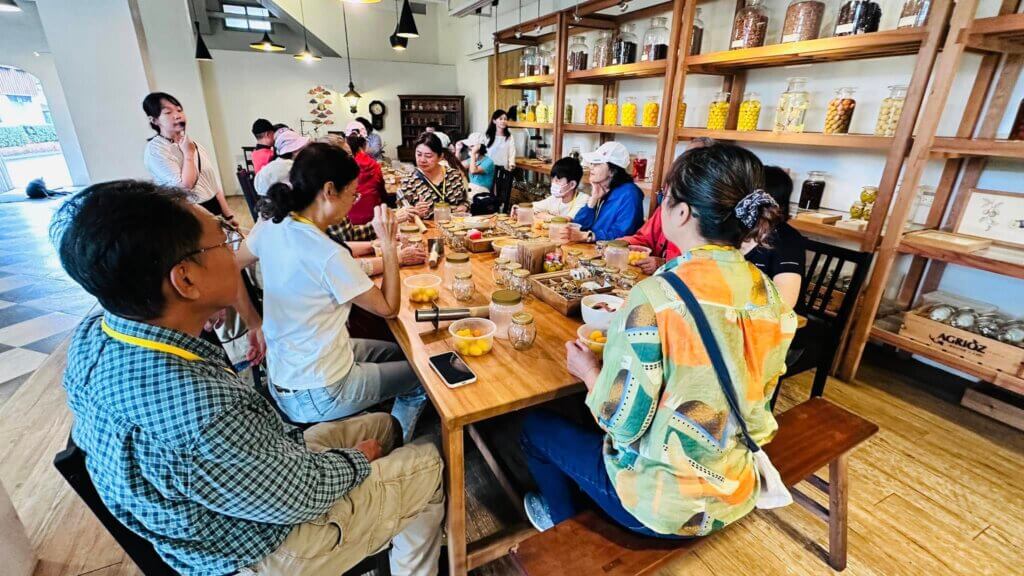台北包車,陽明山包車,泡湯,包車,溫泉,台北旅遊包車,台北旅遊,台北包車旅遊,九份包車,烏來老街