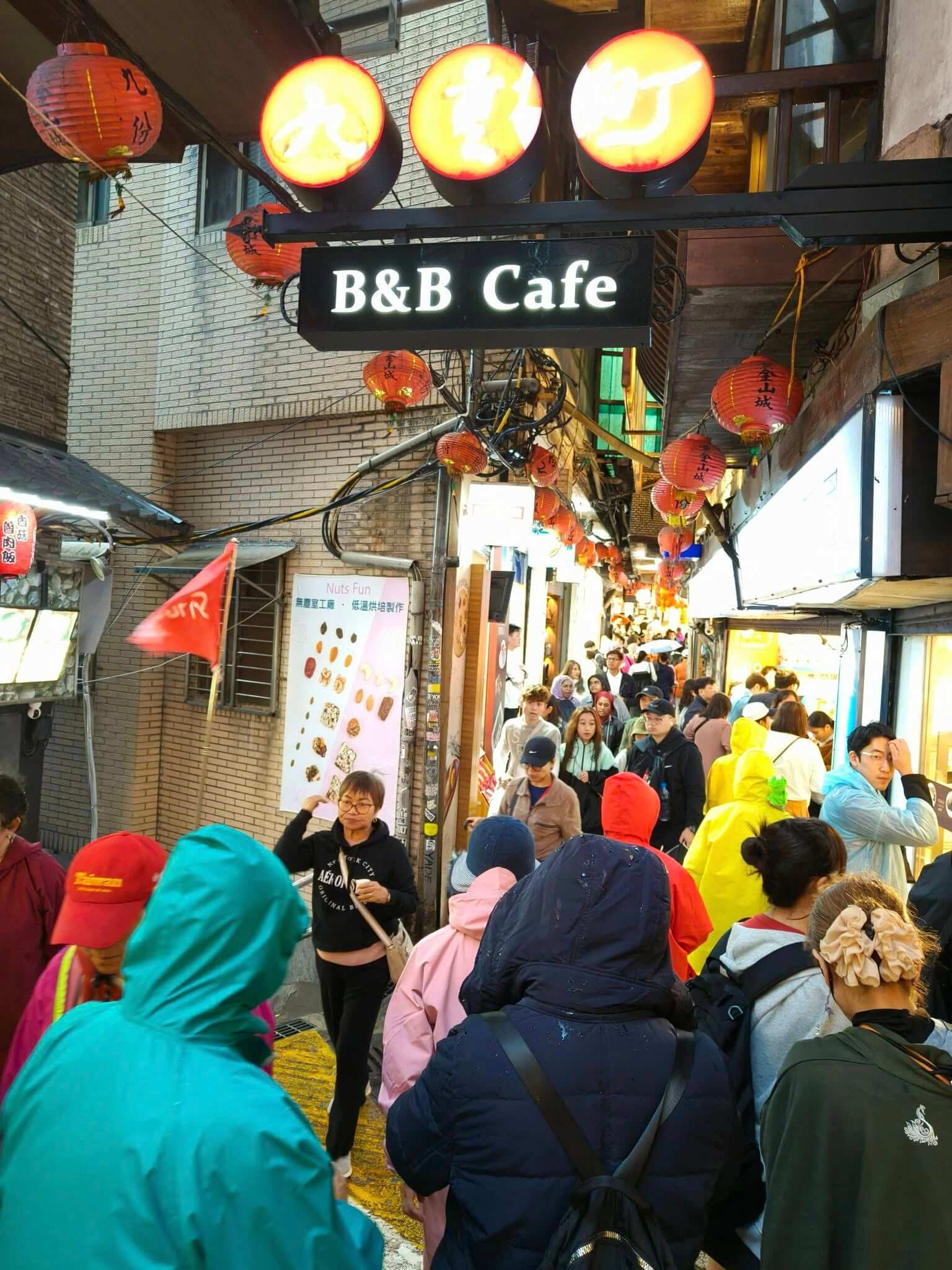 台北包車,陽明山包車,泡湯,包車,溫泉,台北旅遊包車,台北旅遊,台北包車旅遊,九份包車,烏來老街